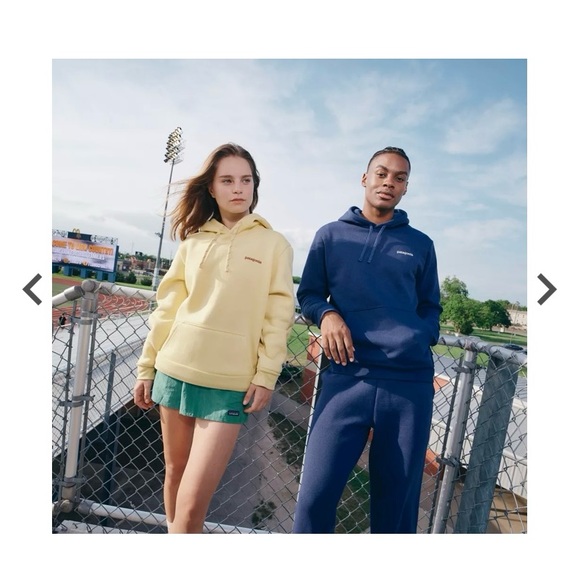 ⚡️Unisex Patagonia Fitz Roy icon uprisal hoody in milled yellow! NWT - Picture 2 of 5